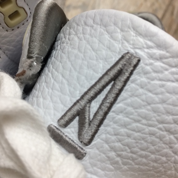 SOLD - Air Jordan 3 A Ma Maniere (Used) Men's Size US8.5 - Picture 7 of 14